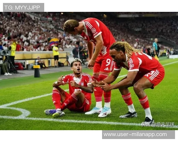 路易斯迪亚斯荣膺拜仁11月最佳球员展现卓越表现与进攻实力