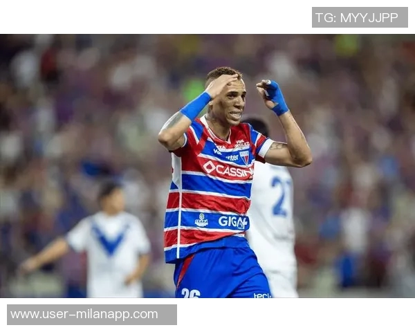 巴媒报道科里蒂巴与辽宁铁人争抢福塔雷萨前锋洛佩斯的转会消息