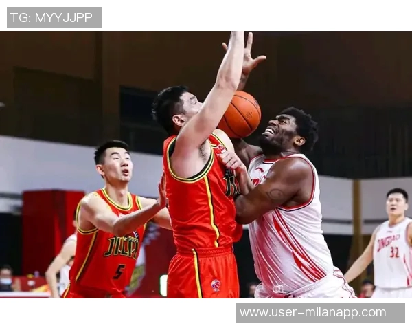 周琦因腰部反应强烈或将缺席对阵新疆的比赛