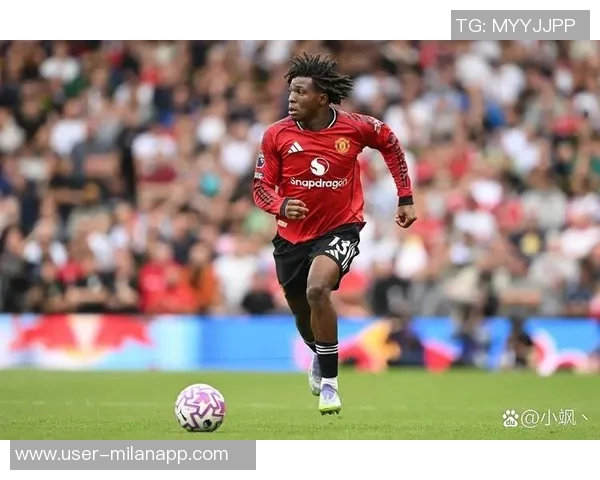 多尔古谈曼联团队精神提升对首年表现表示满意