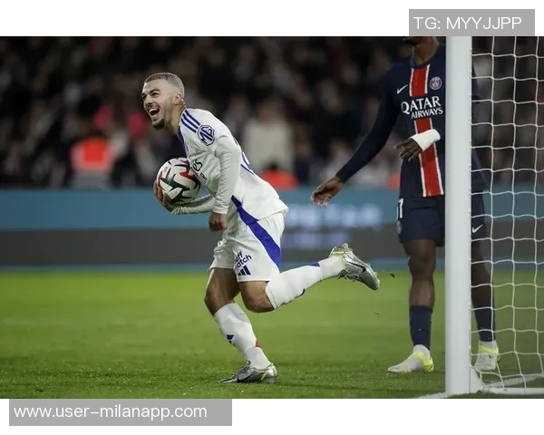 加拉塔萨雷赛季后欲免签B席借鉴萨内签约策略